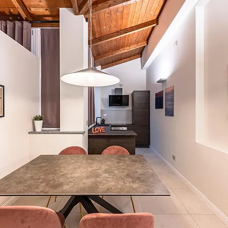 Turin Apartments Διαμέρισμα *