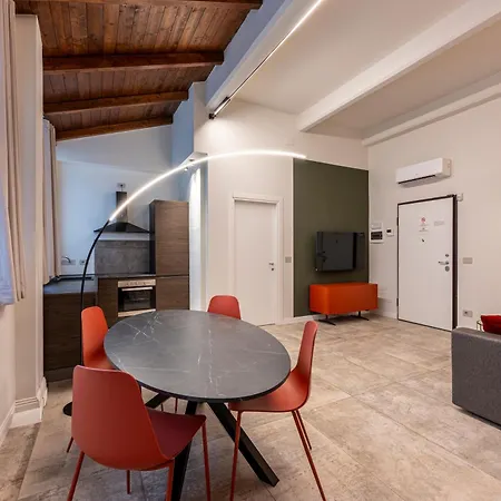 アパート Turin Apartments トリノ