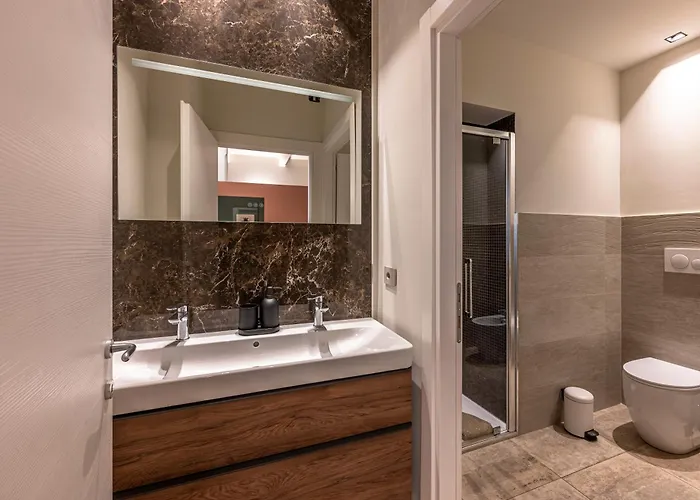 Turin Apartments *